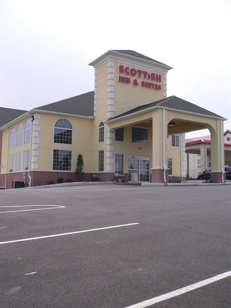 Super 8 By Wyndham Harrisburg Hershey North Buitenkant foto