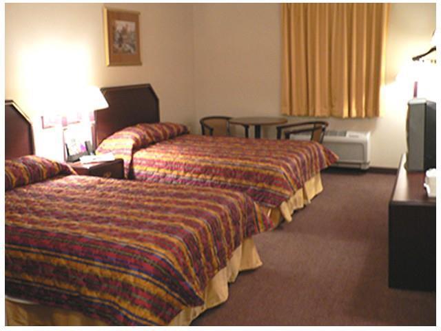 Super 8 By Wyndham Harrisburg Hershey North Hotel Kamer foto